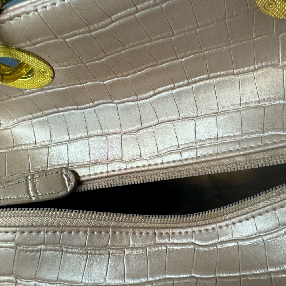 IMAN Chic Platinum Collection Metallic PINK Faux Croc City Tote -EUC SEE PICS - Picture 9 of 9